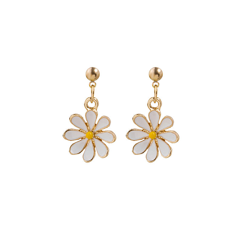 White Daisy Earrings/Clip-on Earrings