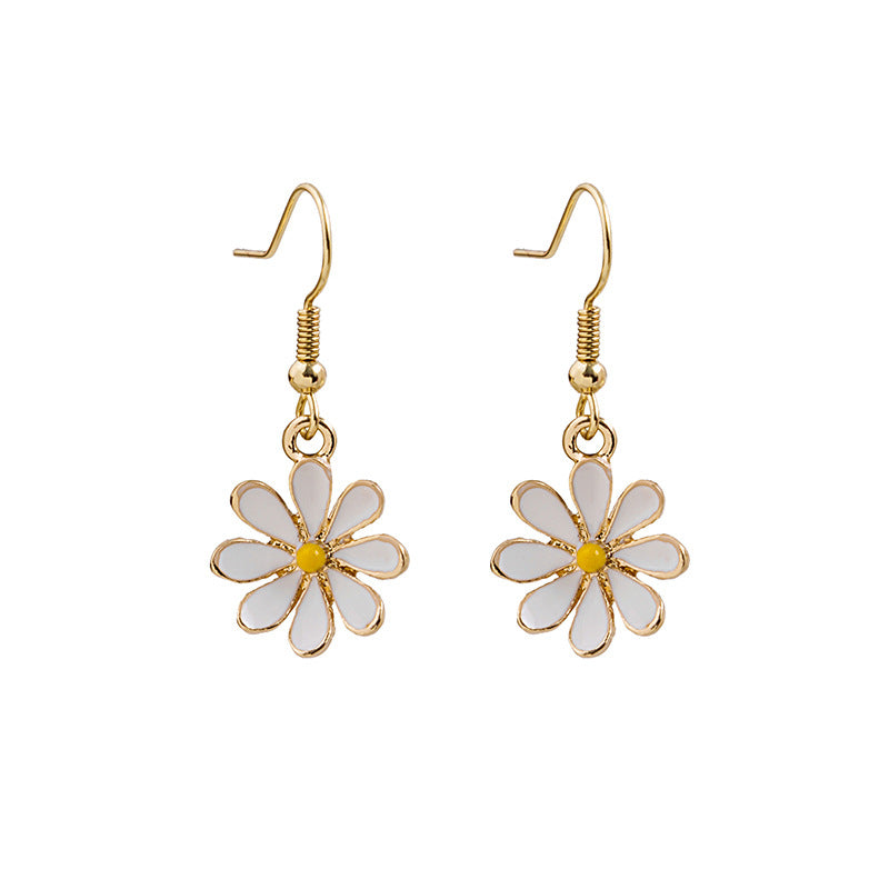 White Daisy Earrings/Clip-on Earrings