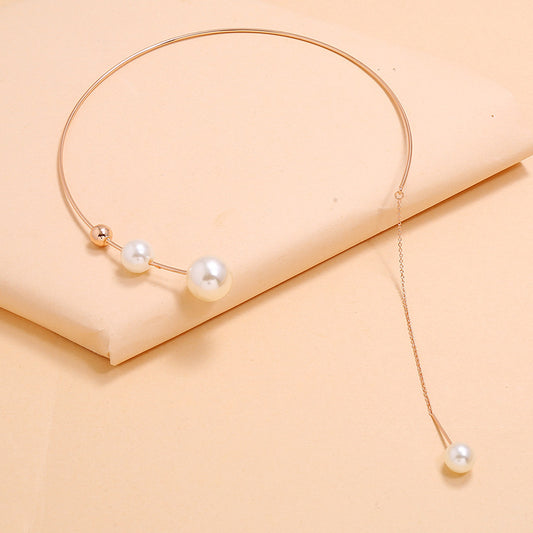 Open Front Pearl Dangling Necklace