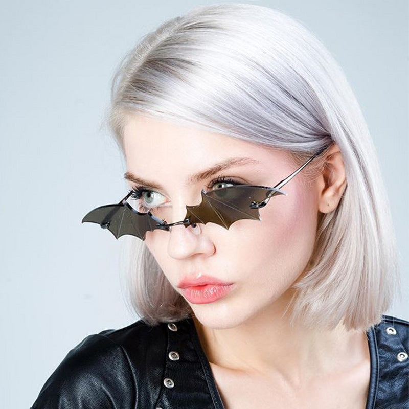 Bat Design Frameless Sunglasses