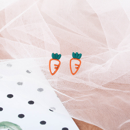 Carrot Graphic Stud Earrings