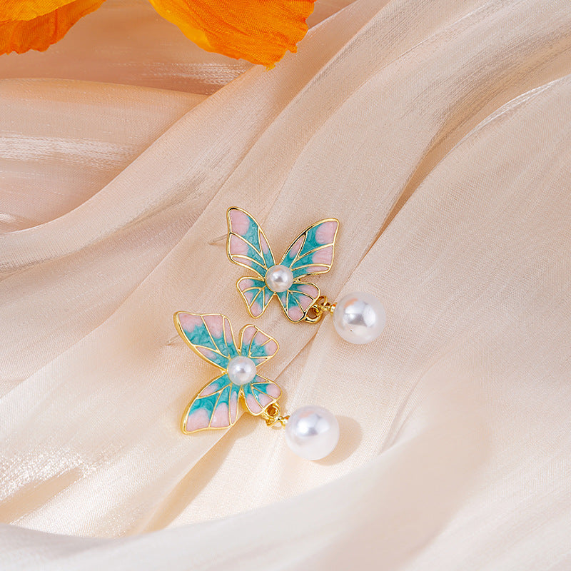 Gradient Butterfly Pearl Stud Earrings